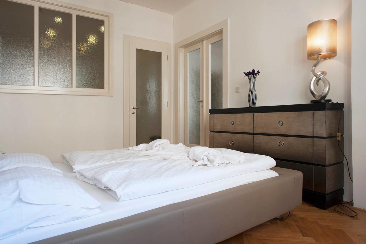 Residence Dlouha - Old Town Прага Экстерьер фото